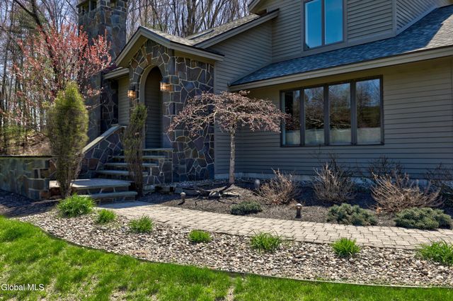 1 Rainbow Way, Ballston Spa, NY 12020