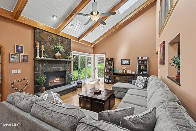 1 Rainbow Way, Ballston Spa, NY 12020