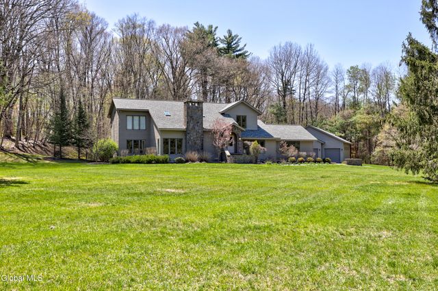 1 Rainbow Way, Ballston Spa, NY 12020