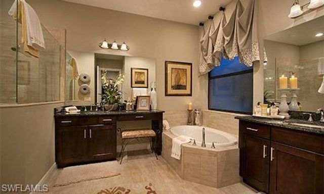 10235 Ashbrook CT, Fort Myers, FL 33913