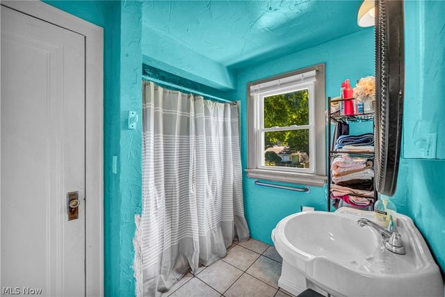 20 W Linwood Avenue, Akron, OH 44301