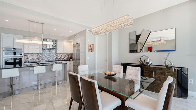 1155 N GULFSTREAM AVENUE 1107, Sarasota, FL 34236