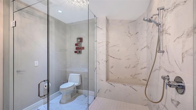 1155 N GULFSTREAM AVENUE 1107, Sarasota, FL 34236