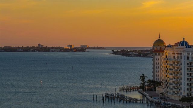 1155 N GULFSTREAM AVENUE 1107, Sarasota, FL 34236