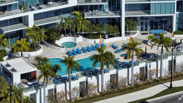 1155 N GULFSTREAM AVENUE 1107, Sarasota, FL 34236