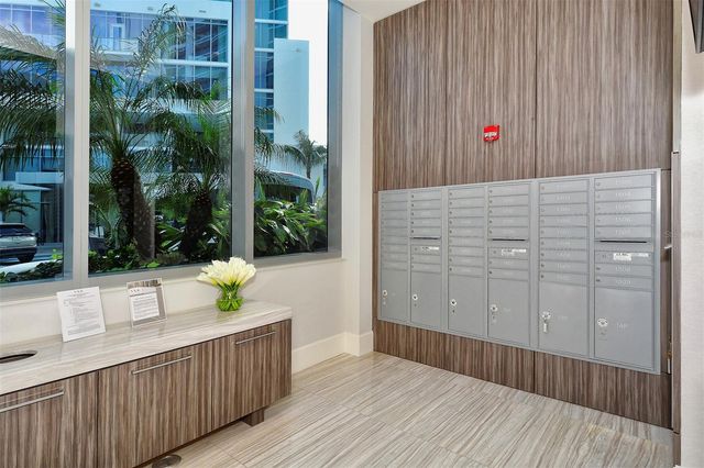 1155 N GULFSTREAM AVENUE 1107, Sarasota, FL 34236