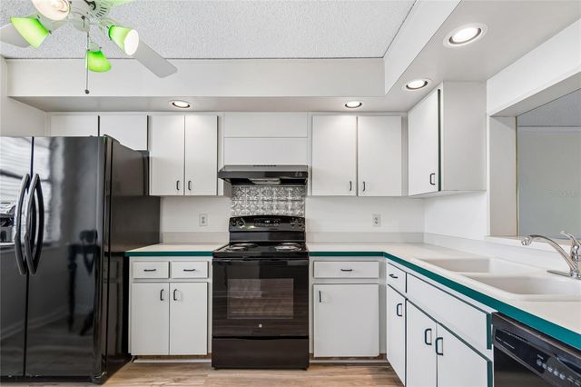 7600 SUN ISLAND DRIVE S 603, South Pasadena, FL 33707