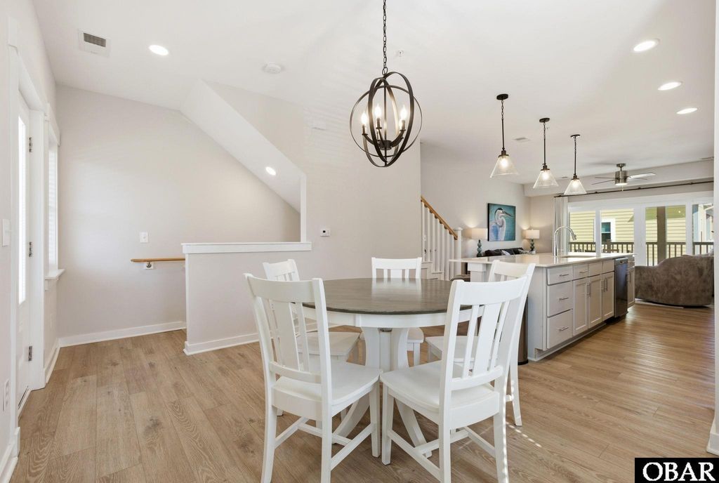 Image 13 of property listing at 1117 Cambridge Road Unit 311H, Kill Devil Hills, NC 27948