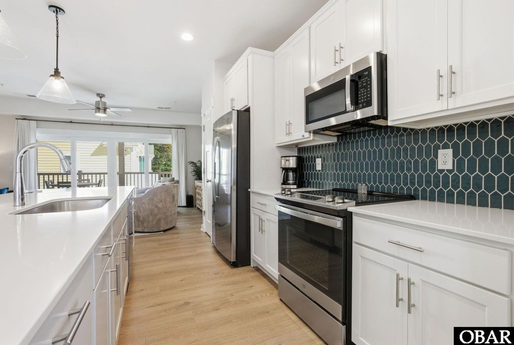 Image 15 of property listing at 1117 Cambridge Road Unit 311H, Kill Devil Hills, NC 27948