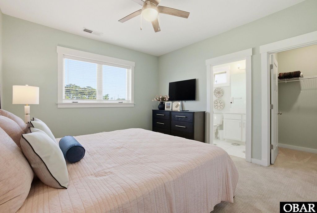 Image 25 of property listing at 1117 Cambridge Road Unit 311H, Kill Devil Hills, NC 27948