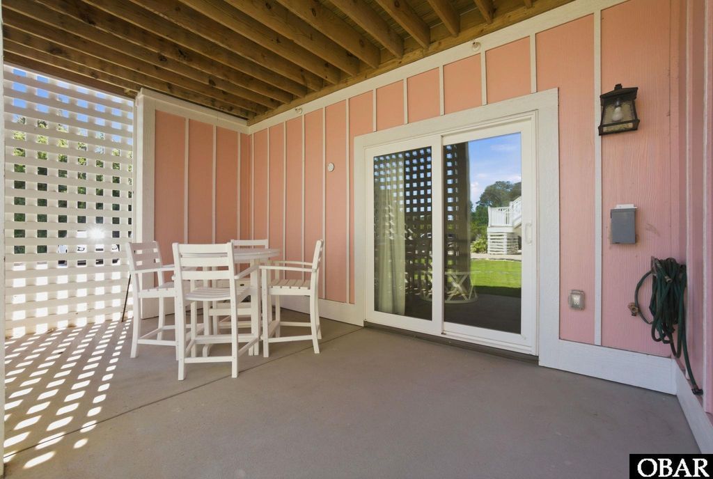Image 6 of property listing at 1117 Cambridge Road Unit 311H, Kill Devil Hills, NC 27948