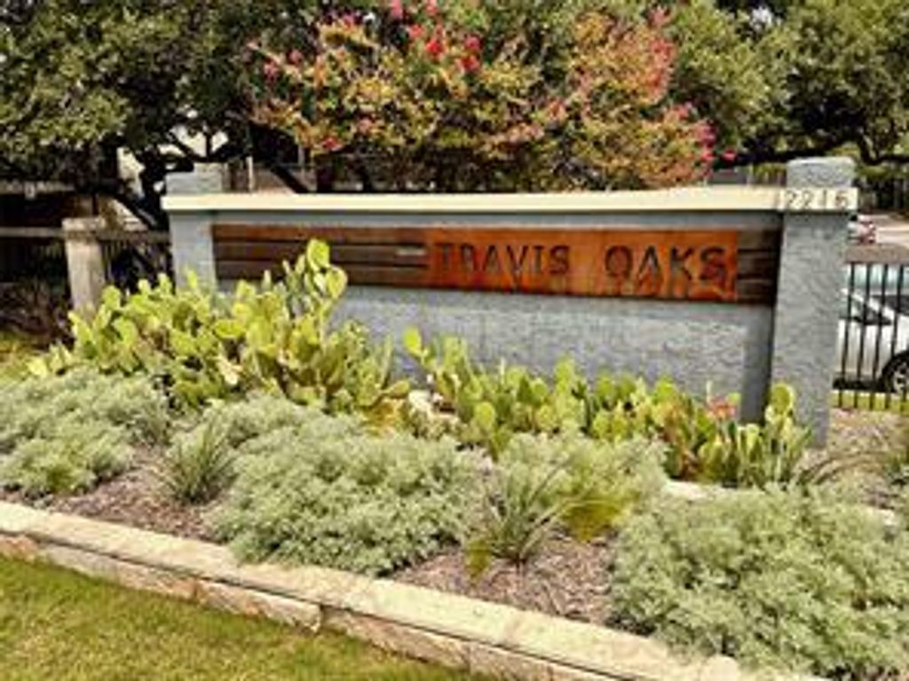 2215 Post RD 1010, Austin, TX 78704