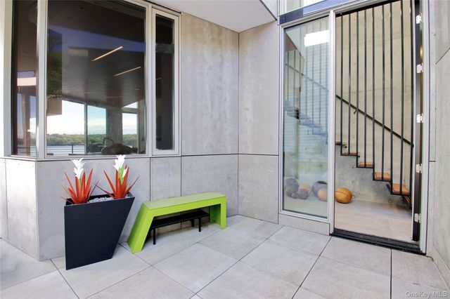 75-34 West Shore Road 34, Port Washington, NY 11050