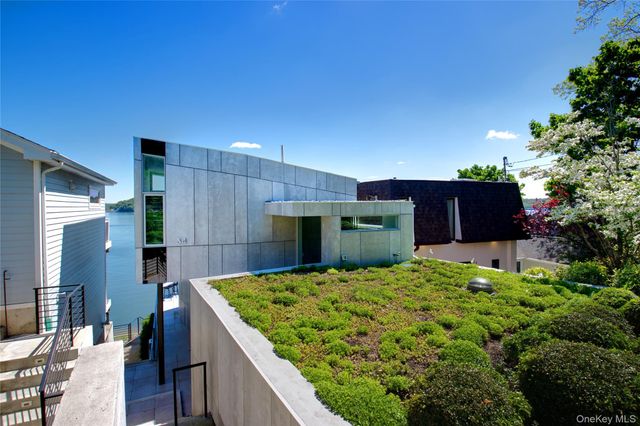 75-34 West Shore Road 34, Port Washington, NY 11050