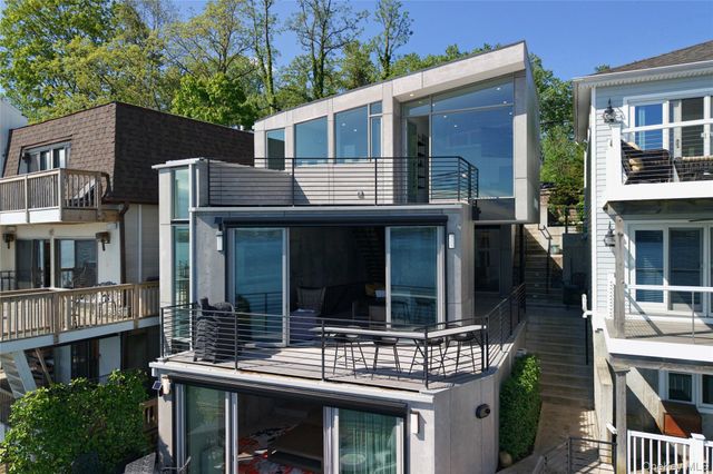 75-34 West Shore Road 34, Port Washington, NY 11050