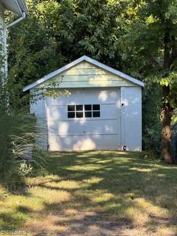 725 S Green Street, Winston-salem, NC 27101