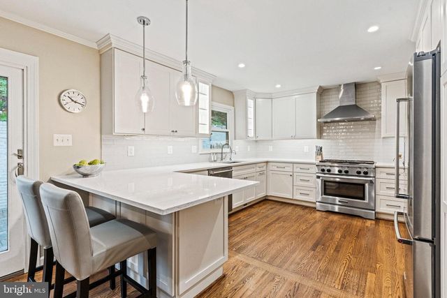 9132 SANTAYANA DRIVE, Fairfax, VA 22031