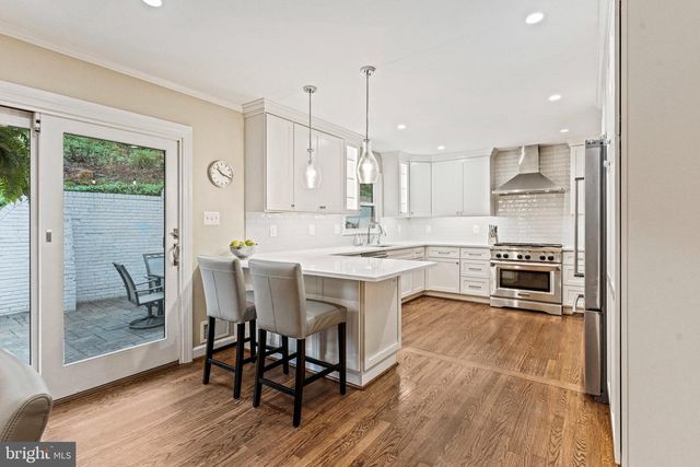 9132 SANTAYANA DRIVE, Fairfax, VA 22031