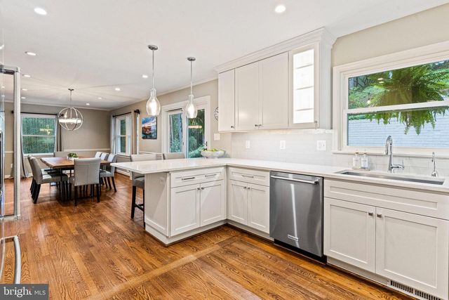 9132 SANTAYANA DRIVE, Fairfax, VA 22031