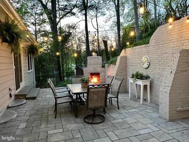 9132 SANTAYANA DRIVE, Fairfax, VA 22031