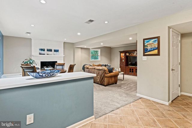 9132 SANTAYANA DRIVE, Fairfax, VA 22031