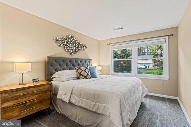 9132 SANTAYANA DRIVE, Fairfax, VA 22031