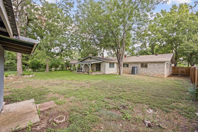 3205 Whites DR, Austin, TX 78735