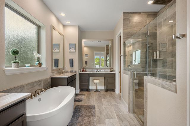 6705 Liberty Grotto CT, Jonestown, TX 78645