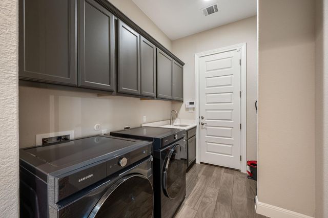 6705 Liberty Grotto CT, Jonestown, TX 78645