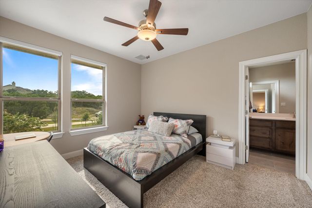 6705 Liberty Grotto CT, Jonestown, TX 78645