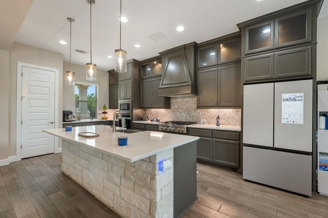 6705 Liberty Grotto CT, Jonestown, TX 78645