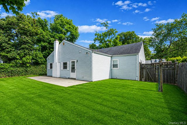 129 Shaber Road, Patchogue, NY 11772