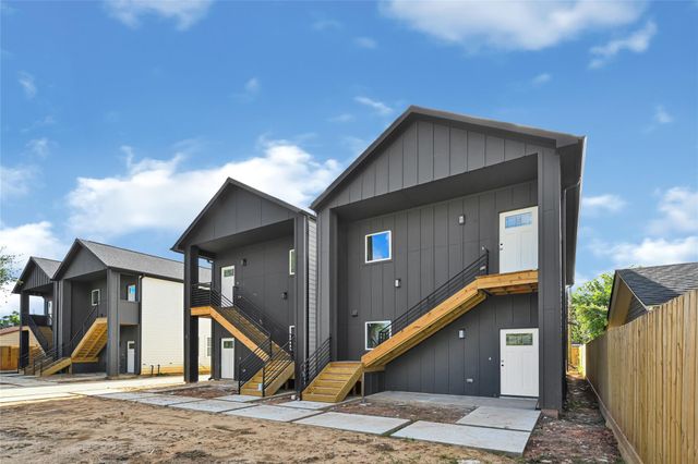 418 Clinton Park Street 1-4, Houston, TX 77029