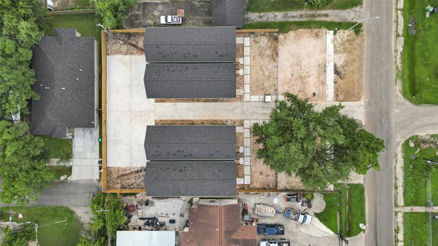 418 Clinton Park Street 1-4, Houston, TX 77029