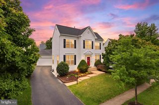 25352 RIPLEYS FIELD DR, Chantilly, VA 20152