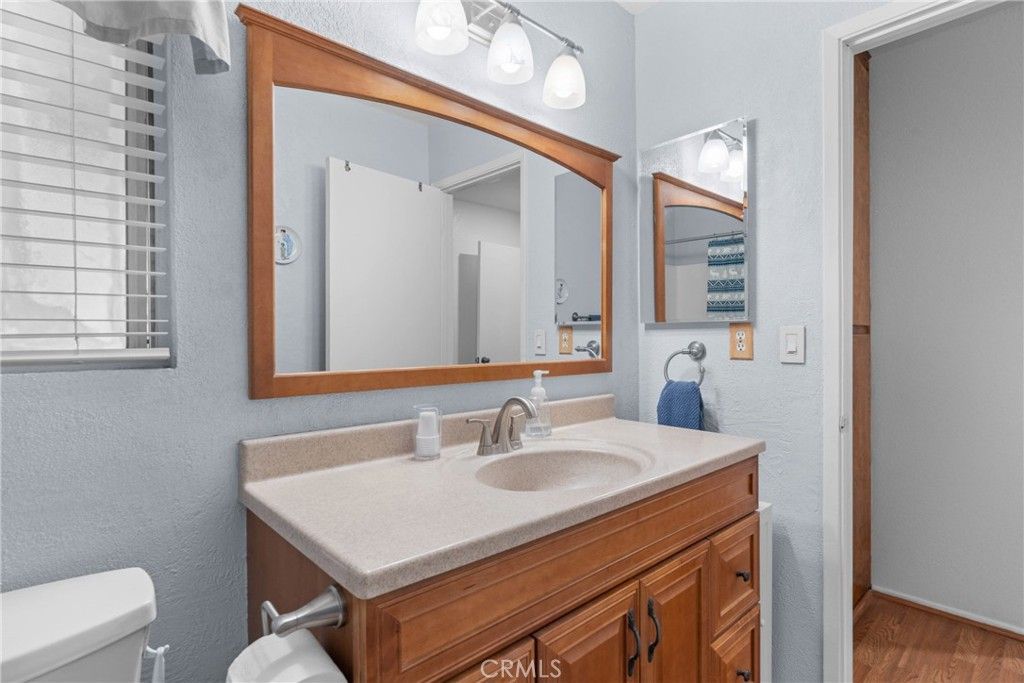 Image 16 of property listing at 26707 Swallowhill, Wrightwood, CA 92397