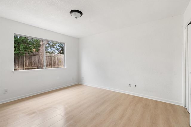 1010 N Bird Creek DR A, Austin, TX 78758