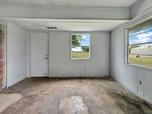 9209 Fm 1570 N, Greenville, TX 75402