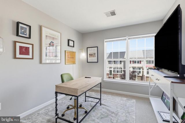 8110 CERROMAR WAY, Gainesville, VA 20155