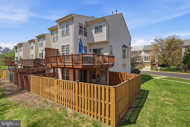8110 CERROMAR WAY, Gainesville, VA 20155