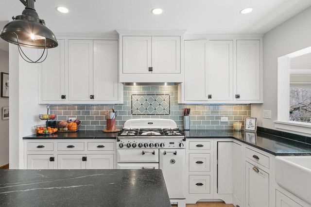 5228 County P Road, Cross Plains, WI 53528