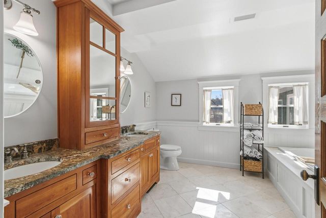 5228 County P Road, Cross Plains, WI 53528