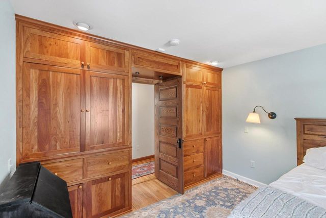 5228 County P Road, Cross Plains, WI 53528