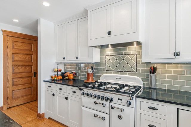 5228 County P Road, Cross Plains, WI 53528