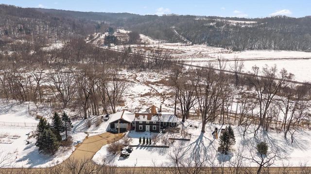 5228 County P Road, Cross Plains, WI 53528