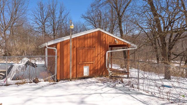 5228 County P Road, Cross Plains, WI 53528