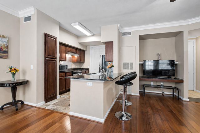 7575 Kirby Drive 1113, Houston, TX 77030