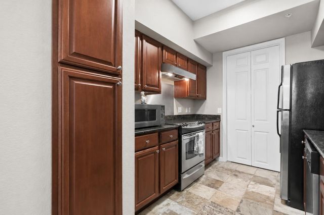 7575 Kirby Drive 1113, Houston, TX 77030