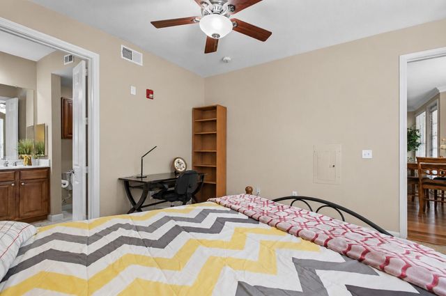 7575 Kirby Drive 1113, Houston, TX 77030