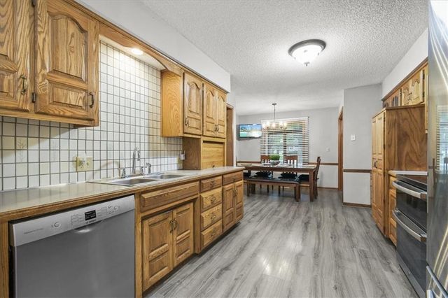 3613 SW 11th Street, Blue Springs, MO 64015